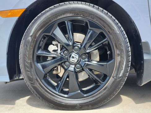 Certified 2023 Honda Odyssey Sport image 11