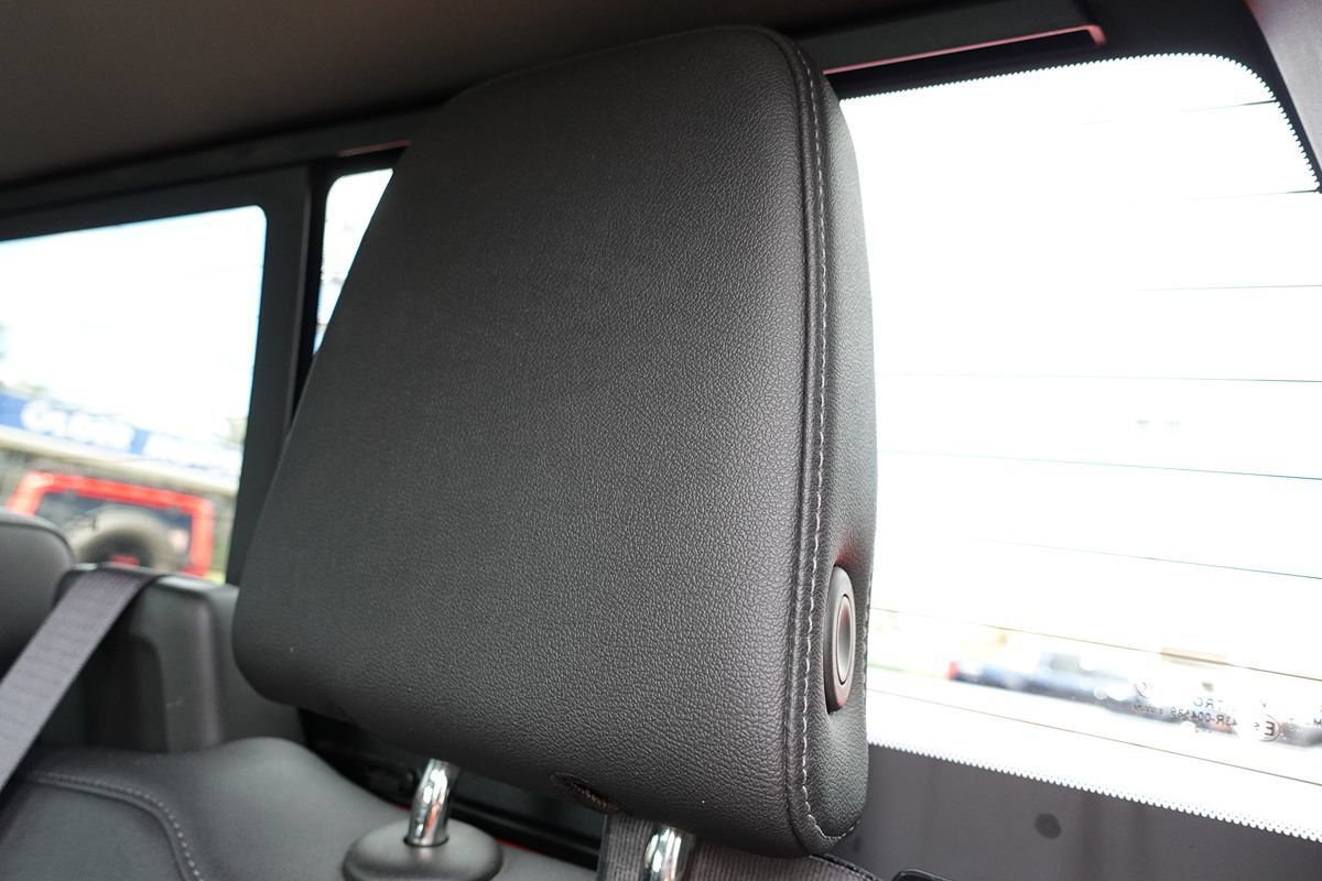 Used 2022 Chevrolet Silverado 1500 LT Trail Boss w/ LT Trail Boss Premium Package AWD/4WD image 31
