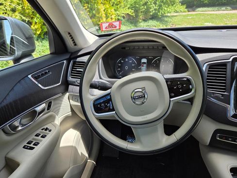 Used 2020 Volvo XC90 T5 Momentum w/ Protection Package Premier AWD/4WD image 30