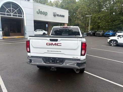 Used 2025 GMC Sierra 2500 SLE w/ SLE Value Package; AWD/4WD image 6