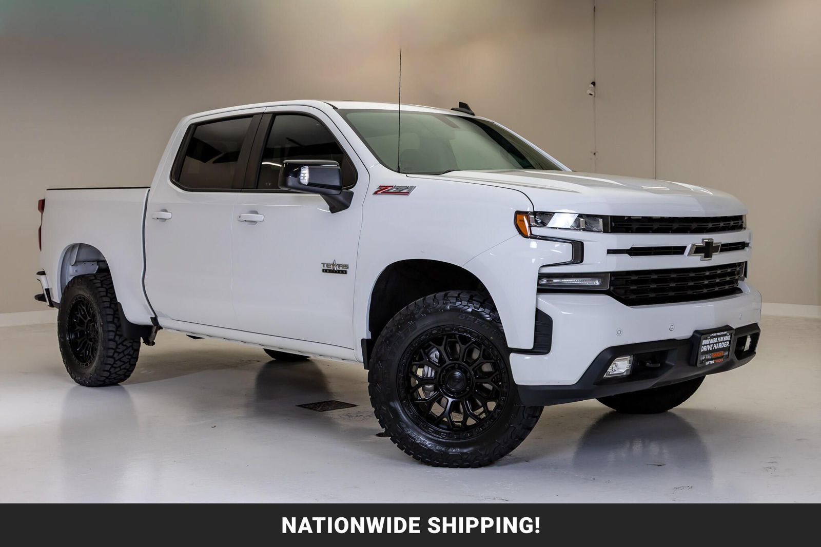 Used 2020 Chevrolet Silverado 1500 RST w/ Texas Edition AWD/4WD image 1