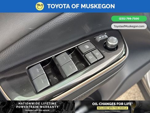 New 2026 Toyota Crown Platinum image 11