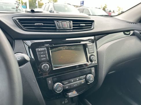 Used 2020 Nissan Rogue Sport SV w/ All-Weather Package image 31