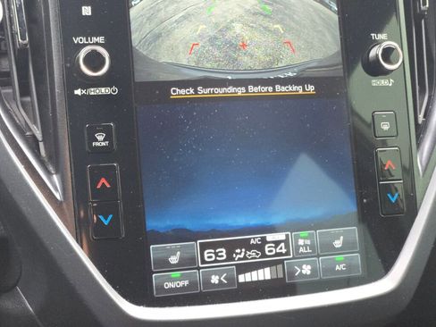 Used 2025 Subaru Forester Premium AWD/4WD image 31