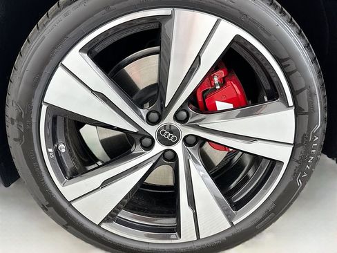 New 2025 Audi SQ5 Premium Plus image 29