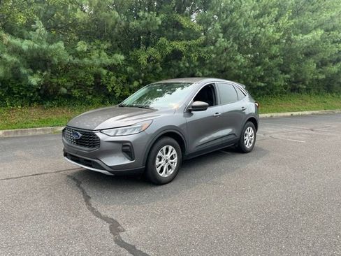 Used 2023 Ford Escape Active AWD/4WD image 10
