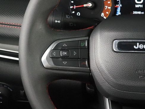Used 2025 Jeep Compass Trailhawk AWD/4WD image 22