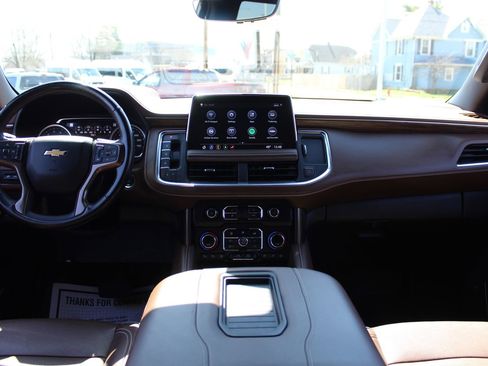Used 2021 Chevrolet Tahoe High Country w/ Premium Package 2 AWD/4WD image 10
