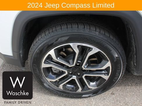 Used 2024 Jeep Compass Limited AWD/4WD image 11