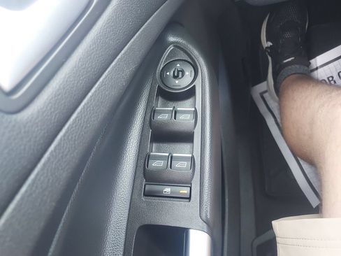 Used 2017 Ford Escape Titanium w/ Equipment Group 301A AWD/4WD image 24