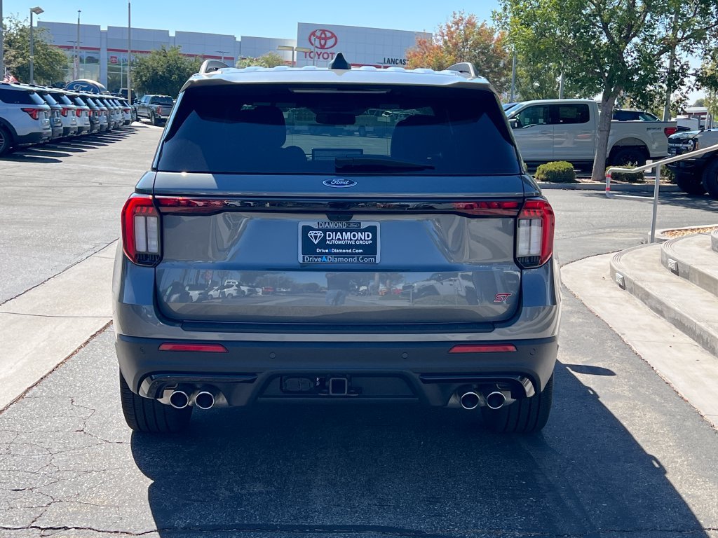 New 2026 Ford Explorer ST AWD/4WD image 5