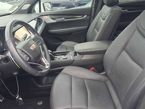 Used 2024 Cadillac XT6 Sport w/ LPO, ONYX Package AWD/4WD image 3