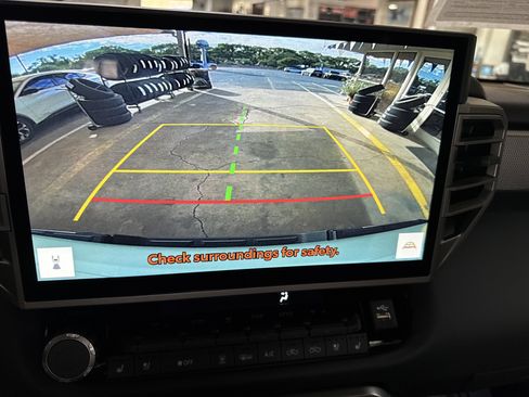 Used 2025 Toyota Tundra Limited image 22