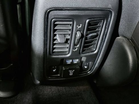 Used 2018 Jeep Grand Cherokee Limited AWD/4WD image 29