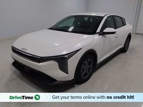 Used 2025 Kia K4 FWD image 1