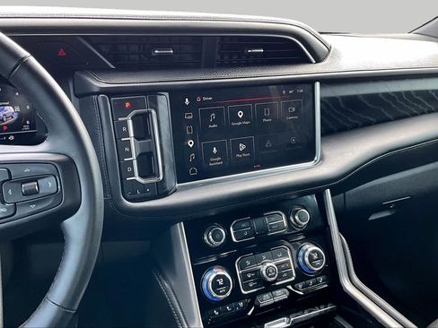 Certified 2023 GMC Yukon XL Denali AWD/4WD image 8