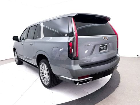 Used 2023 Cadillac Escalade ESV Premium Luxury w/ Performance Package AWD/4WD image 18