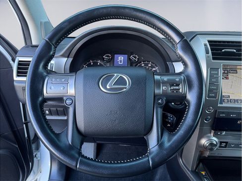Used 2014 Lexus GX 460 image 14