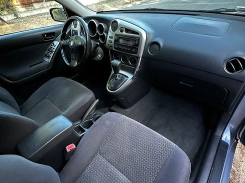 Used 2005 Toyota Matrix FWD image 23