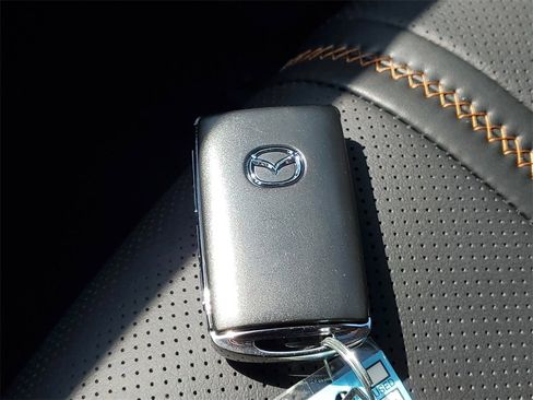 New 2025 MAZDA CX-50 AWD 2.5 Turbo w/ Accent Package image 33