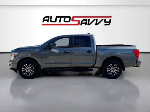 Used 2023 Nissan Titan SV w/ Accessory Utility Package image 4