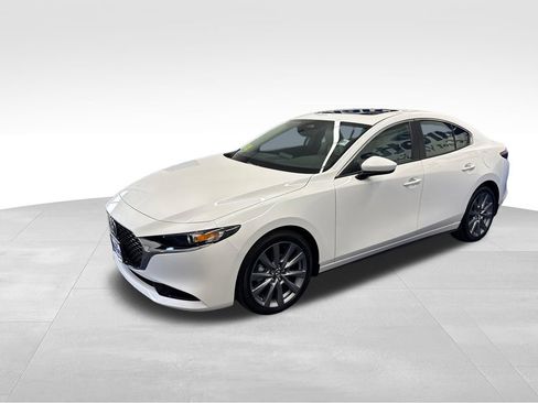 Used 2025 MAZDA MAZDA3 s FWD image 5