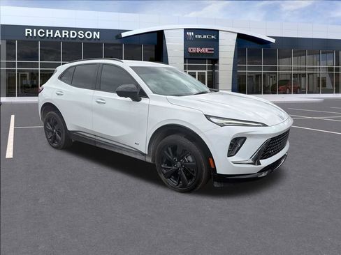 Used 2025 Buick Envision Sport Touring image 5