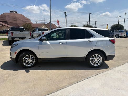 Used 2022 Chevrolet Equinox LT AWD/4WD image 4