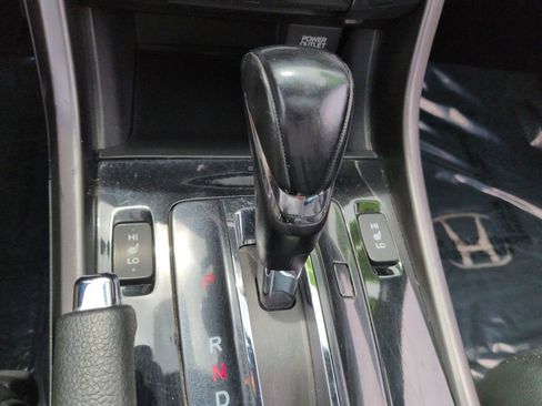 Used 2016 Honda Accord EX-L image 28