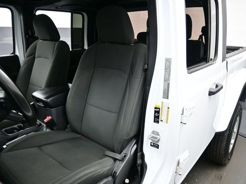 Used 2022 Jeep Gladiator Sport AWD/4WD image 13