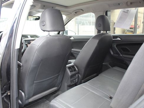 Used 2020 Volkswagen Tiguan SEL w/ 3rd Row Seat Package image 9