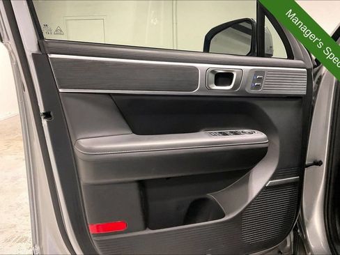 Used 2025 Hyundai Santa Fe Limited FWD image 22