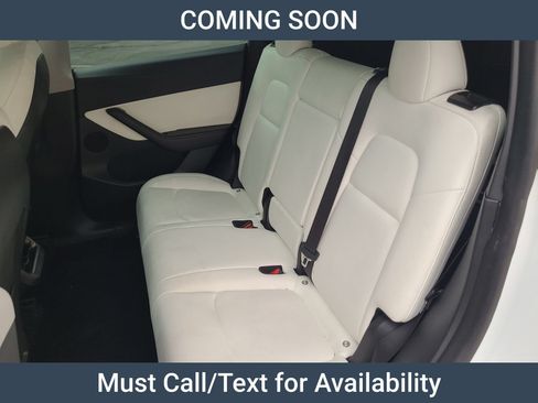 Used 2022 Tesla Model Y Long Range AWD/4WD image 9