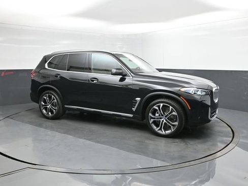 New 2026 BMW X5 sDrive40i w/ Premium Package image 17