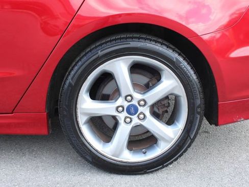 Used 2015 Ford Fusion SE image 36