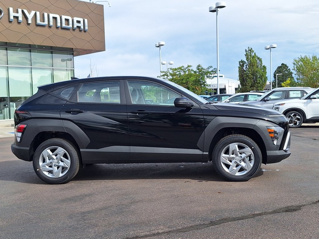 New 2026 Hyundai Kona SE AWD/4WD image 2