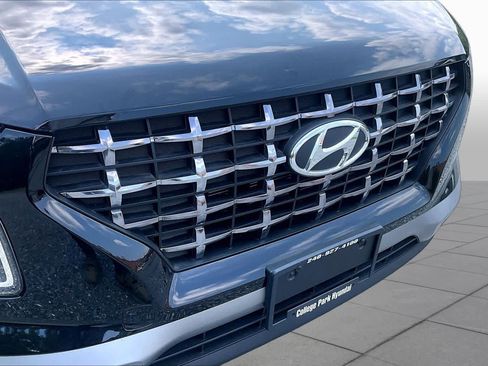 Used 2025 Hyundai Venue SEL FWD image 29