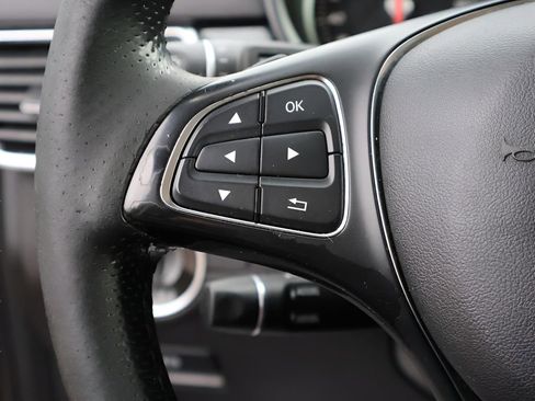 Used 2016 Mercedes-Benz GLE 300d 4MATIC image 30