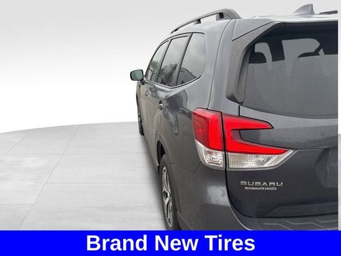Certified 2022 Subaru Forester Premium image 4