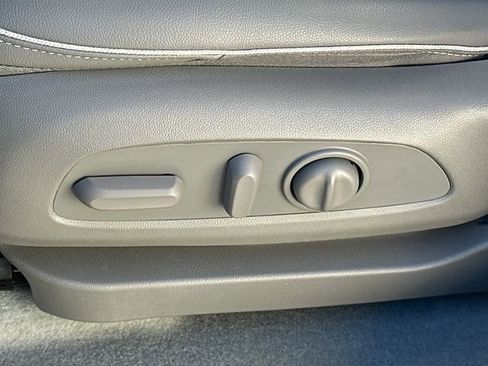 Used 2023 Chevrolet Bolt EUV Premier w/ Sun & Sound Package image 39