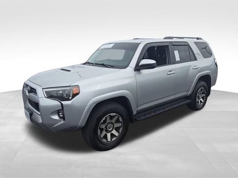 Used 2023 Toyota 4Runner TRD Off-Road AWD/4WD image 4