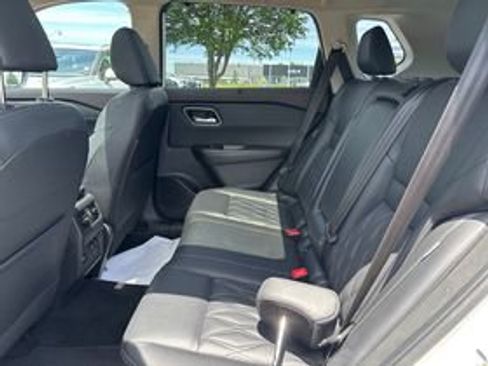 Used 2023 Nissan Rogue Platinum w/ Platinum Premium Package AWD/4WD image 12