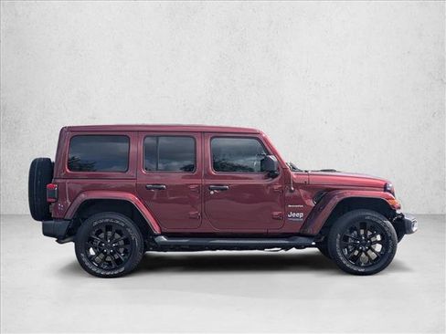 Used 2021 Jeep Wrangler Unlimited Sahara w/ Cold Weather Group AWD/4WD image 4
