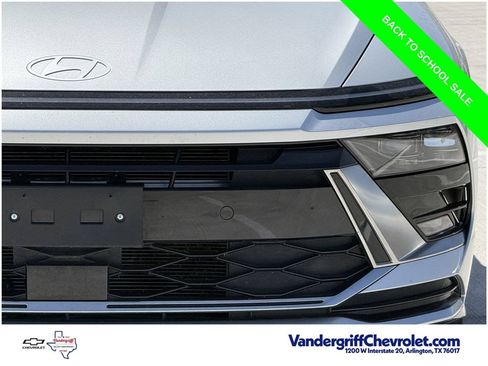 Used 2025 Hyundai Sonata SEL FWD image 8