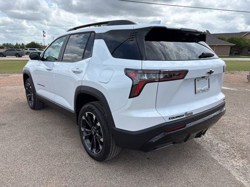 New 2026 Chevrolet Equinox RS image 4