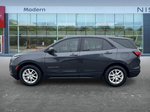 Used 2022 Chevrolet Equinox LS AWD/4WD image 8