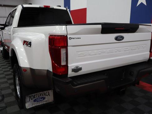 Used 2022 Ford F350 King Ranch w/ King Ranch Ultimate Package AWD/4WD image 12