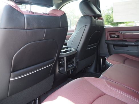 New 2025 RAM 2500 Limited image 22