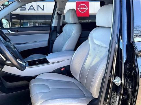 Used 2021 Hyundai Palisade SEL w/ Premium Package image 18