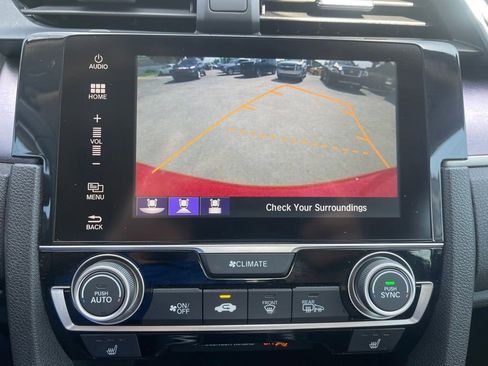 Used 2016 Honda Civic Touring image 18